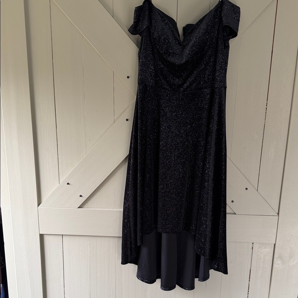 Sparkle Black Off-Shoulder Cocktail Dress